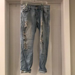 Light wash boyfriend jeans